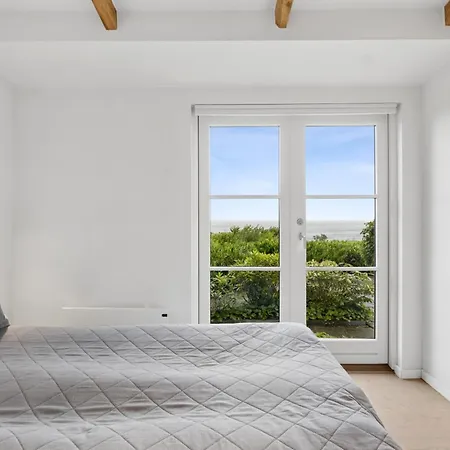 Nyaraló Modern With Sea View And Terrace Svaneke